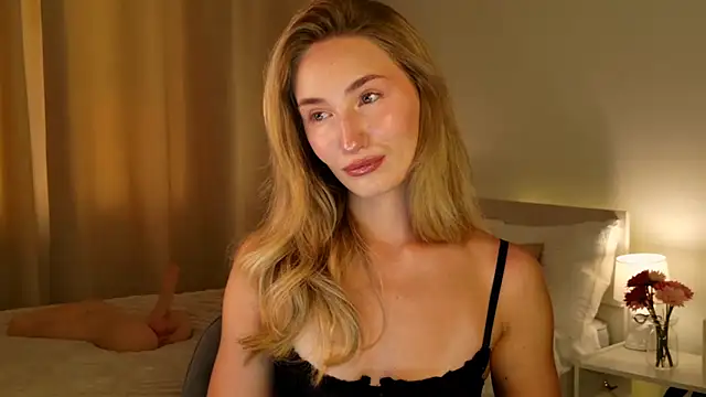 bella  rose online show from June 1, 11:54 am