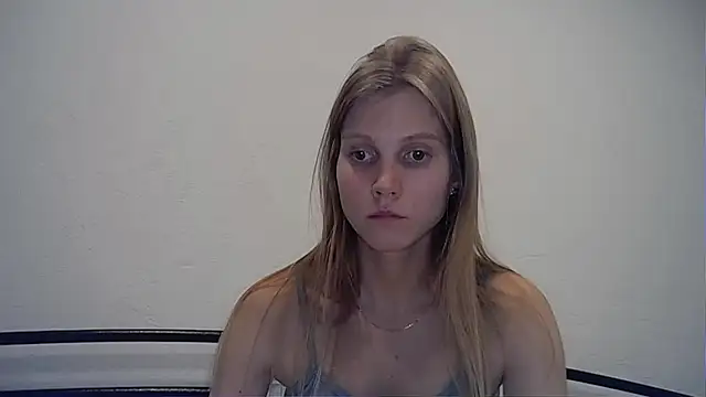 Snapshot of MaryMiton chatting on December 2, 2:58 pm MaryMiton online show from December 2, 2:58 pm