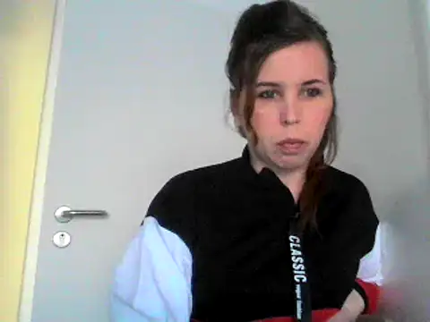 Snapshot of loveis007 chatting on February 25, 2:26 pm loveis007 online show from February 25, 2:26 pm