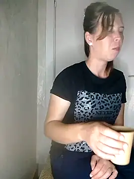 Snapshot of loveis007 chatting on September 8, 7:24 pm loveis007 online show from September 8, 7:24 pm