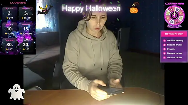 Snapshot of loveis007 chatting on November 2, 9:36 am loveis007 online show from November 2, 9:36 am