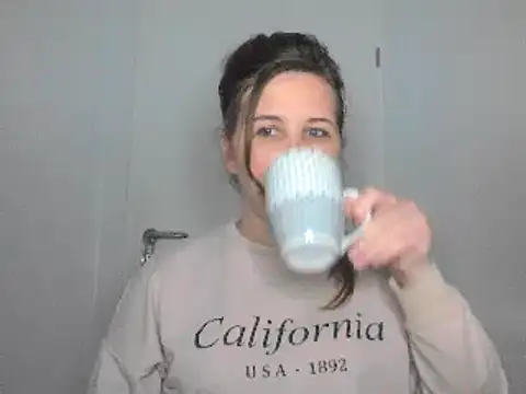 Snapshot of loveis007 chatting on March 17, 9:35 pm loveis007 online show from March 17, 9:35 pm