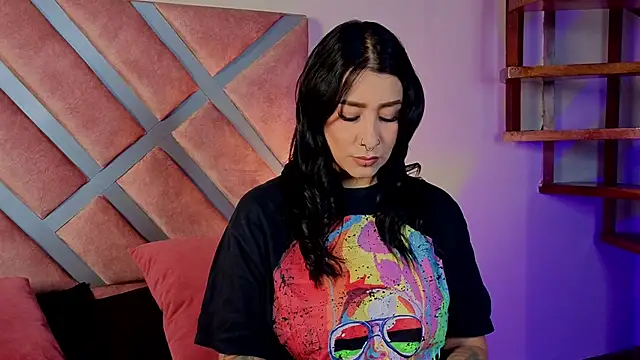  kelly hous36 online show from March 4, 12:57 pm