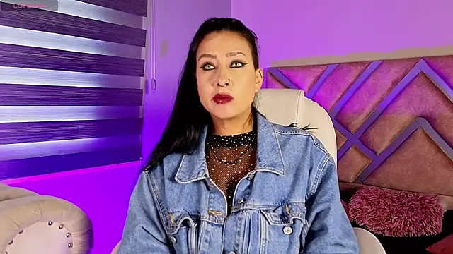  kelly hous36 online show from February 21, 4:05 pm