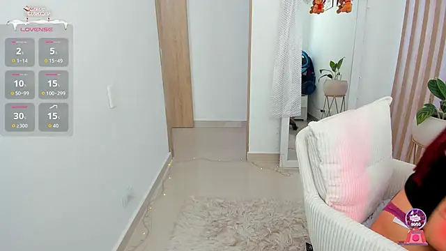 Snapshot of Katysmith26 chatting on December 15, 3:40 pm Katysmith26 online show from December 15, 3:40 pm