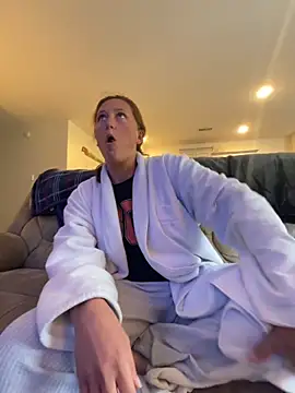 Snapshot of triple34D chatting on October 24, 5:23 pm triple34D online show from October 24, 5:23 pm