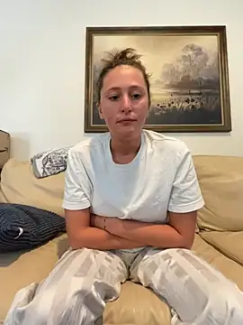 Snapshot of triple34D chatting on September 12, 4:51 pm triple34D online show from September 12, 4:51 pm