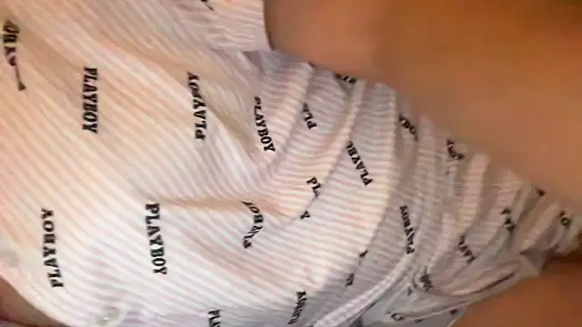 VannaDon online show from November 17, 2:04 am