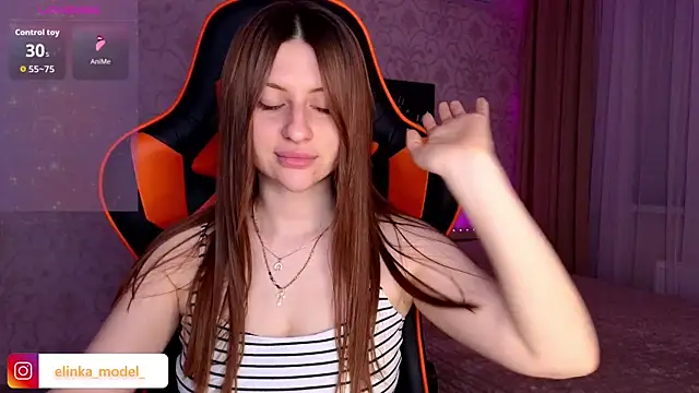 Snapshot of Elishka_ chatting on June 8, 7:47 pm Elishka online show from June 8, 7:47 pm