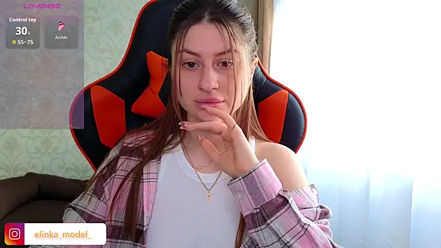 Snapshot of Elishka_ chatting on May 19, 4:52 am Elishka online show from May 19, 4:52 am
