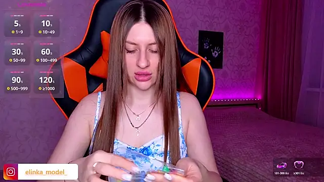 Elishka  online show from June 17, 7:46 pm