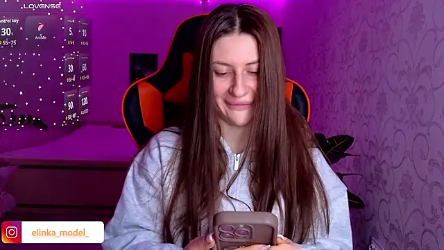 Elishka  online show from February 9, 9:57 pm