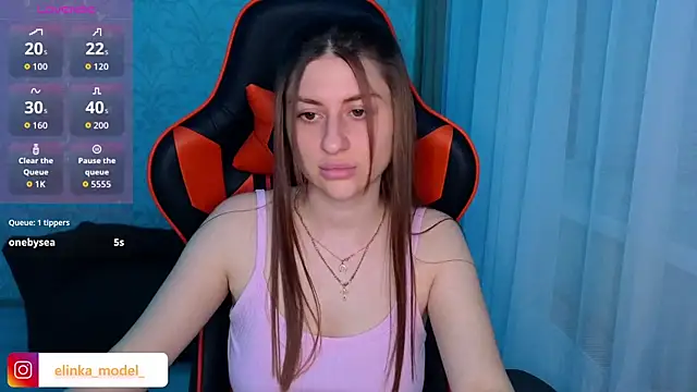 Snapshot of Elishka_ chatting on June 1, 8:41 pm Elishka online show from June 1, 8:41 pm