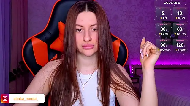 Elishka  online show from April 5, 8:04 pm