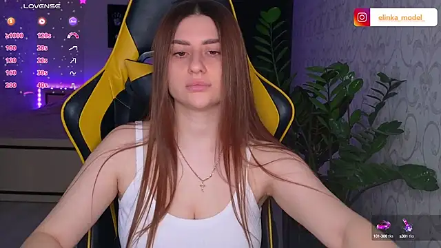 Snapshot of Elishka_ chatting on March 15, 3:27 pm Elishka online show from March 15, 3:27 pm