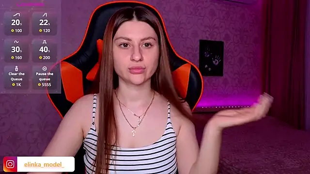 Snapshot of Elishka_ chatting on June 11, 9:56 pm Elishka online show from June 11, 9:56 pm