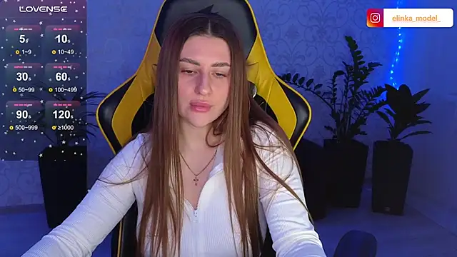 Snapshot of Elishka_ chatting on February 26, 8:04 pm Elishka online show from February 26, 8:04 pm