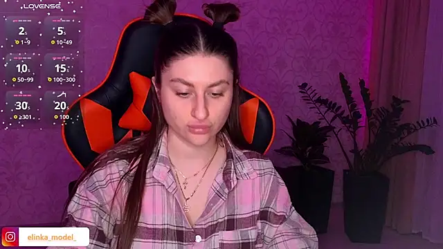 Snapshot of Elishka_ chatting on September 25, 8:59 pm Elishka online show from September 25, 8:59 pm