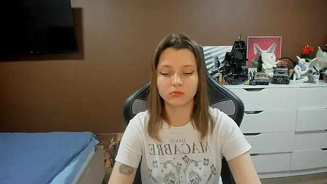 SoniNesti online show from July 7, 3:04 pm