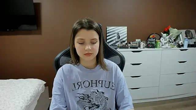 SoniNesti online show from March 28, 3:24 pm