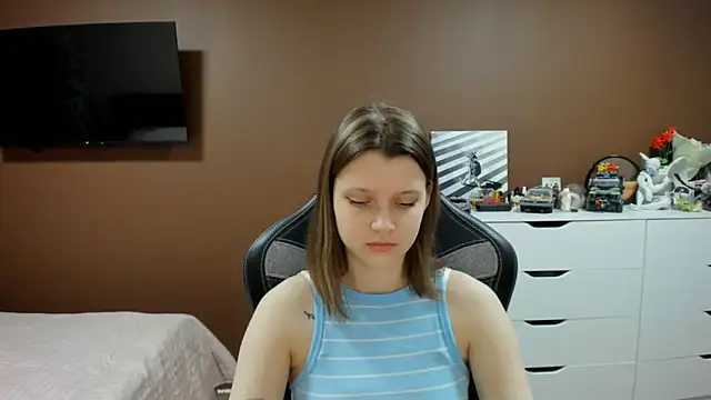 SoniNesti online show from April 15, 2:43 pm