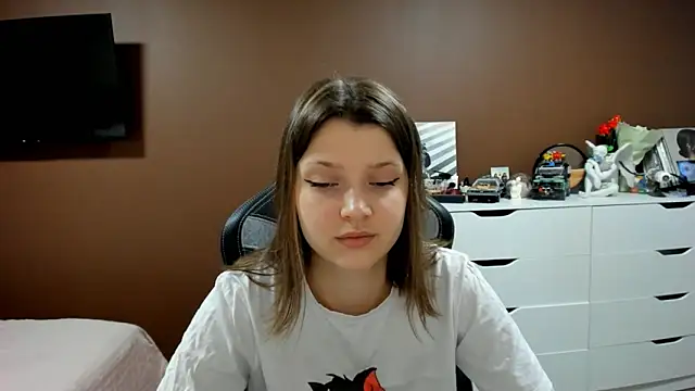 SoniNesti online show from March 4, 3:09 pm