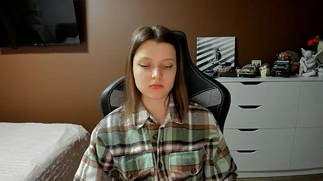 SoniNesti online show from March 12, 2:32 pm