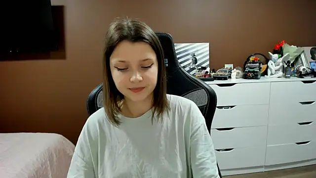 SoniNesti online show from February 26, 2:17 pm