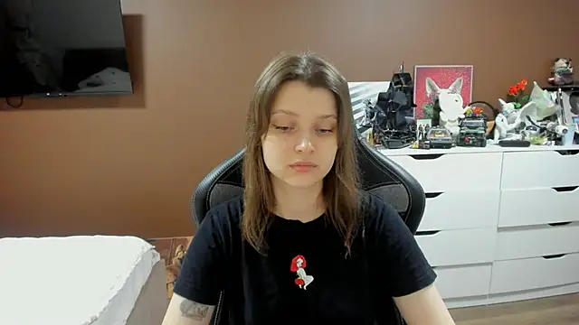 SoniNesti online show from June 26, 3:51 pm