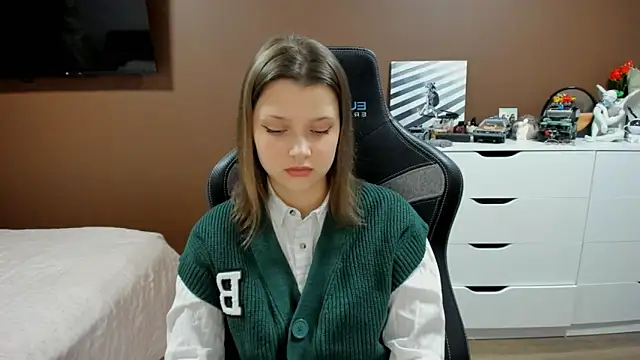 SoniNesti online show from March 14, 2:23 pm