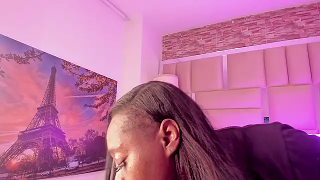 ShaniaBrownn online show from February 23, 7:47 pm