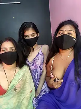 cutee  crazy online show from February 5, 2:13 pm