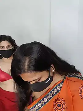 Snapshot of cutee__crazy chatting on June 10, 1:56 pm cutee crazy online show from June 10, 1:56 pm