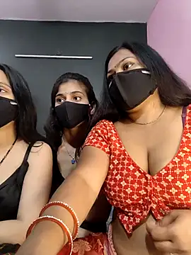 cutee  crazy online show from March 19, 1:55 pm