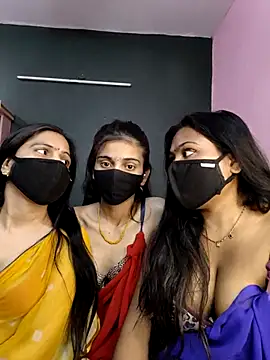 cutee  crazy online show from April 8, 1:45 pm