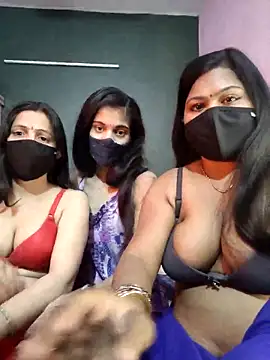 cutee  crazy online show from January 17, 2:09 pm