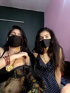 cutee  crazy online show from March 5, 2:13 pm