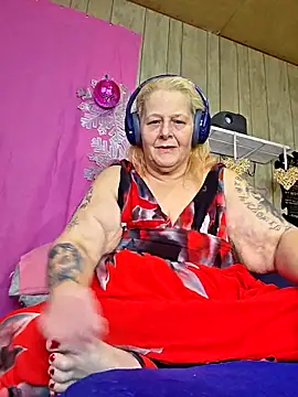 DavisDesires online show from February 12, 1:33 pm