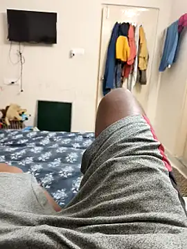 mkmony online show from December 12, 3:05 pm