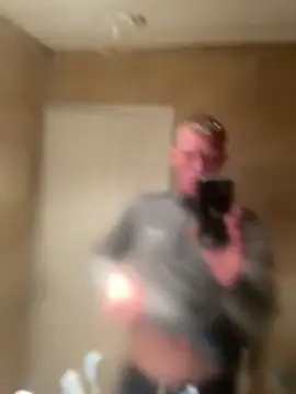 Snapshot of rippedbritish chatting on September 20, 6:35 pm rippedbritish online show from September 20, 6:35 pm