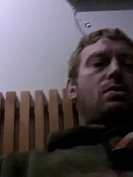 Snapshot of rippedbritish chatting on November 7, 6:34 pm rippedbritish online show from November 7, 6:34 pm