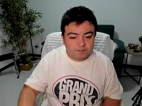 naughty bear online show from September 28, 2:40 am