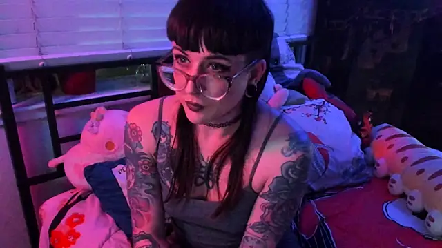 The Dullahan Girl online show from March 3, 7:57 am