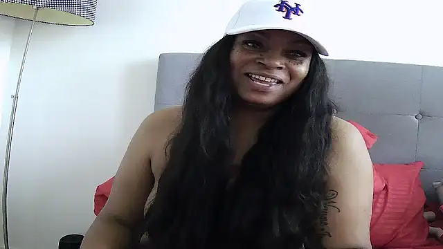 MSweetLindaParks online show from June 14, 6:31 pm