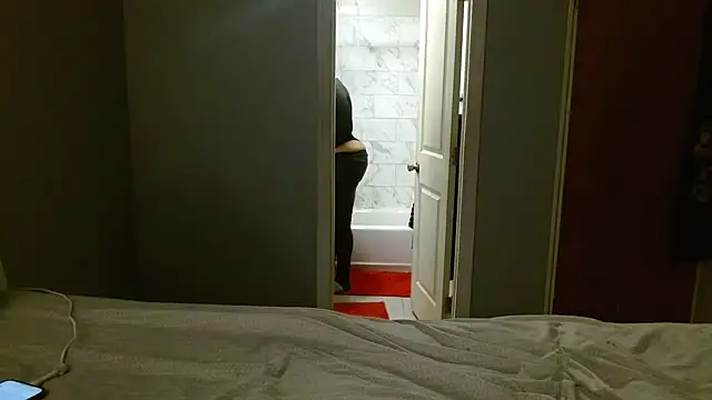 Snapshot of MSweetLindaParks chatting on February 15, 8:35 am MSweetLindaParks online show from February 15, 8:35 am