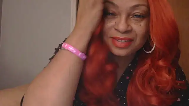 Snapshot of MSweetLindaParks chatting on October 25, 11:05 pm MSweetLindaParks online show from October 25, 11:05 pm