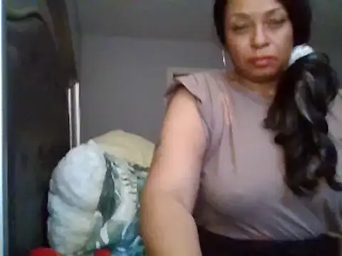 Snapshot of MSweetLindaParks chatting on February 16, 6:10 pm MSweetLindaParks online show from February 16, 6:10 pm