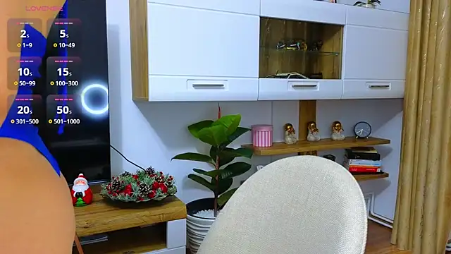 BbyKristy online show from December 22, 4:40 pm