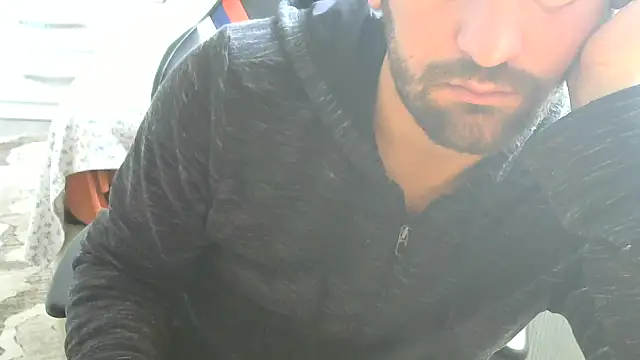 Snapshot of crazybaby5461 chatting on November 9, 9:35 am crazybaby5461 online show from November 9, 9:35 am