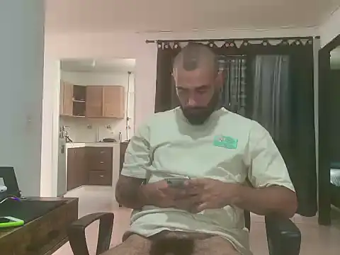 Snapshot of Matheusbeard chatting on July 28, 9:58 pm Matheusbeard online show from July 28, 9:58 pm